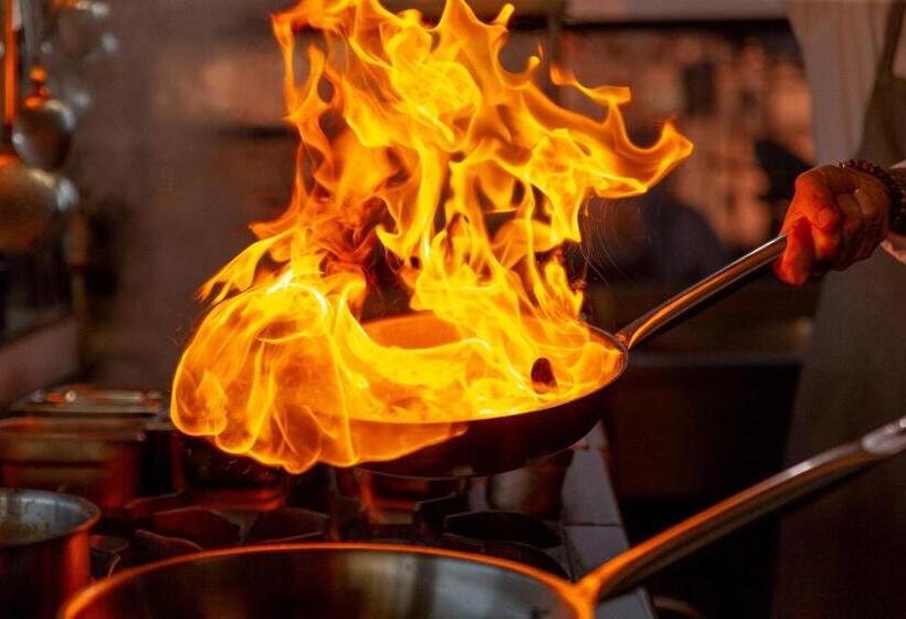 هتل Grand Washington