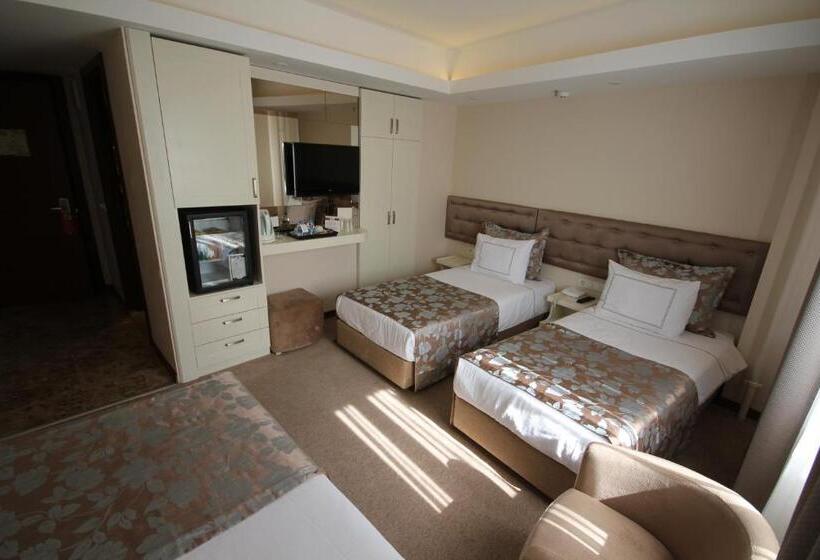 هتل Grand Washington