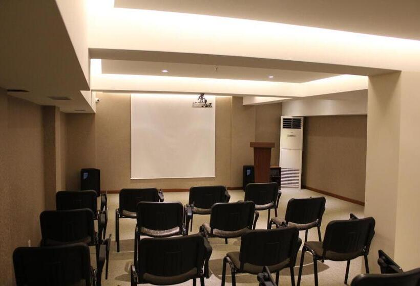 هتل Grand Washington