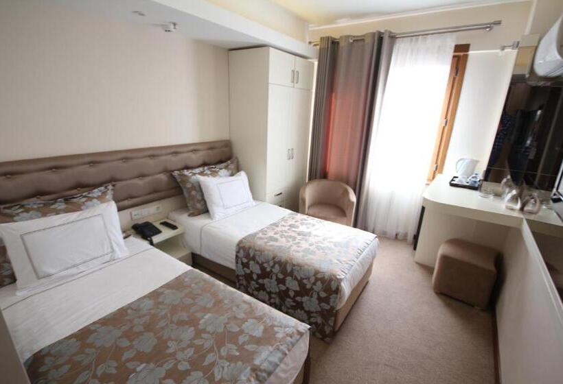 هتل Grand Washington