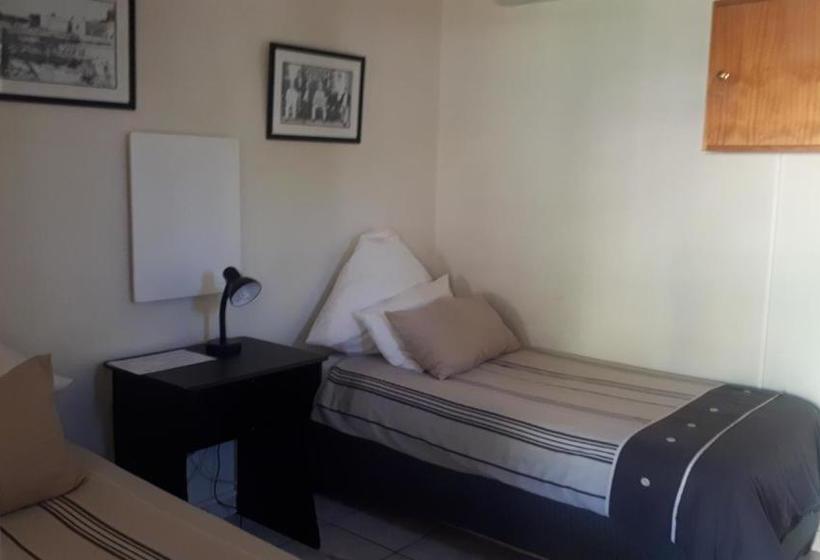 ホテル Gum Tree Lodge Backpackers