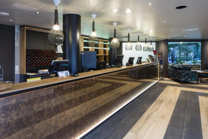 ホテル Holiday Club Kuusamon Tropiikk