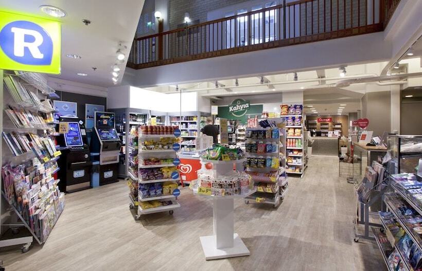 호텔 Holiday Club Tampereen Kehräämö