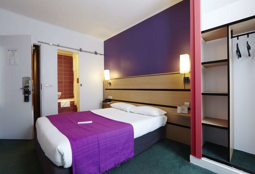 ホテル Kyriad Paris 10   Canal Saint Martin   République