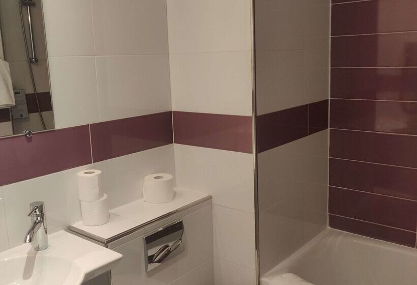 ホテル Kyriad Paris 10   Canal Saint Martin   République