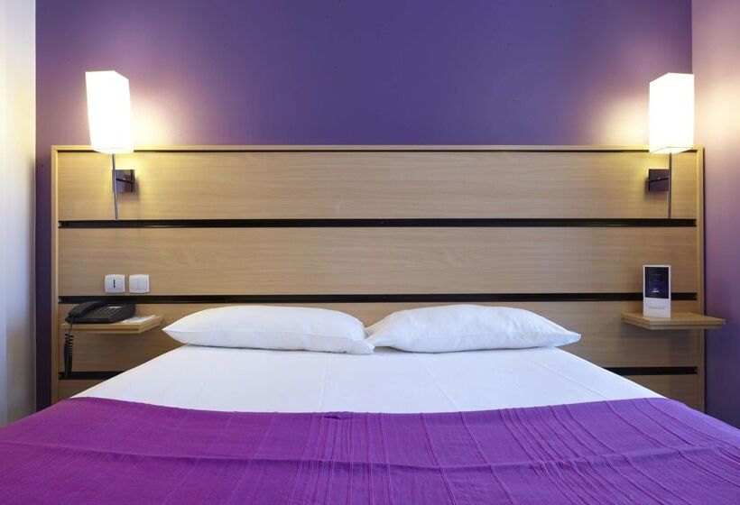 ホテル Kyriad Paris 10   Canal Saint Martin   République