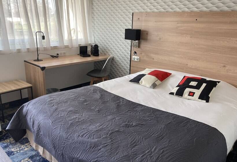 ホテル Hôtel Le Cyrano Bergerac