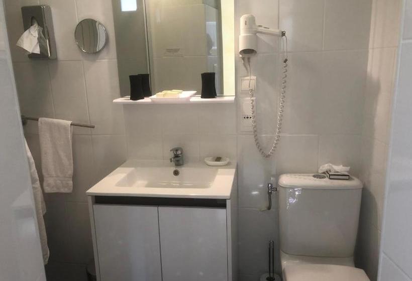 Отель Hôtel Les Diligences