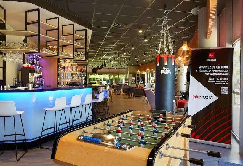 בית מלון כפרי Ibis Archamps Porte De Genève