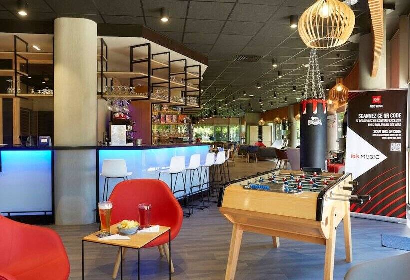 בית מלון כפרי Ibis Archamps Porte De Genève