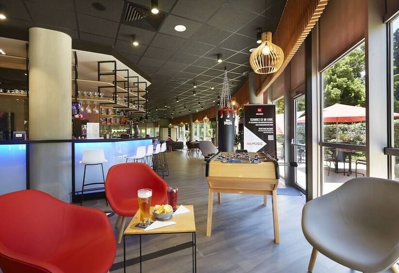 בית מלון כפרי Ibis Archamps Porte De Genève
