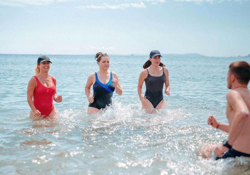 Отель Ibis Thalassa Hyeres Plage