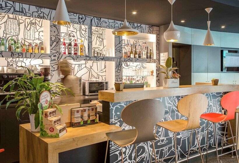 فندق Ibis Marseille Timone