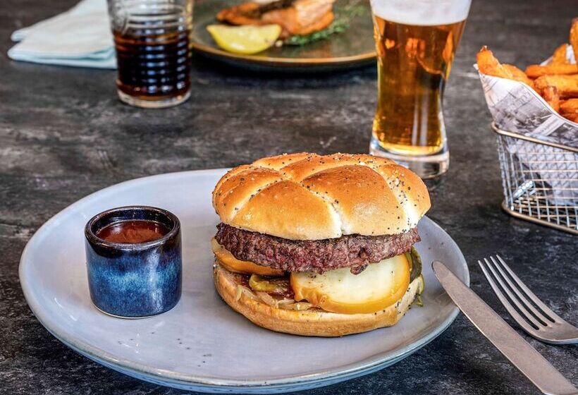 فندق Ibis Nanterre La Defense