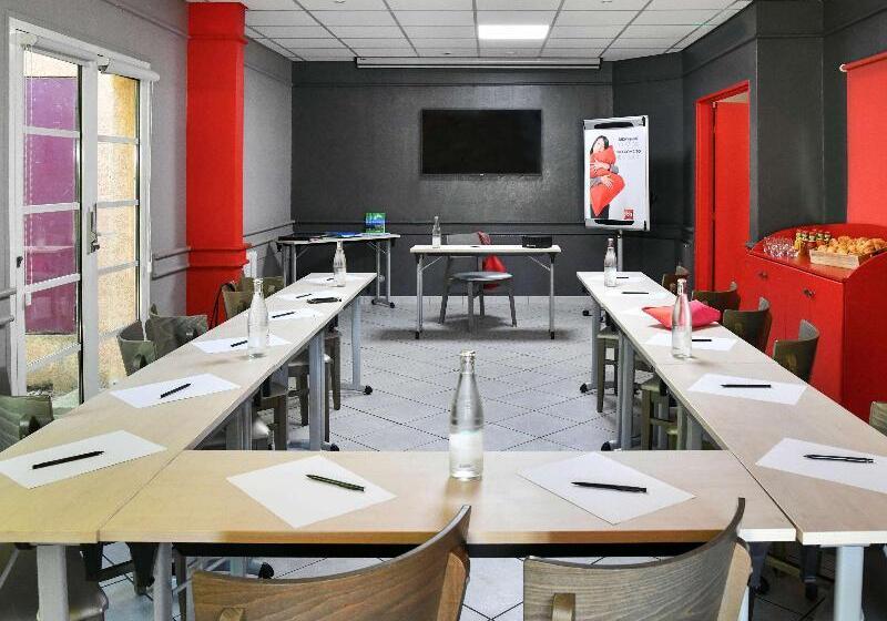 Отель Ibis Sisteron