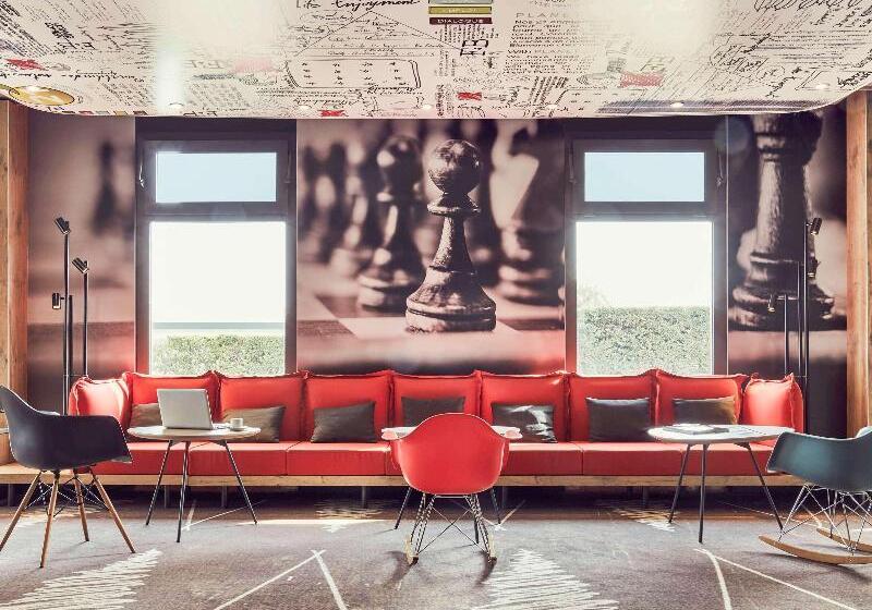 Отель Ibis Toulon La Valette