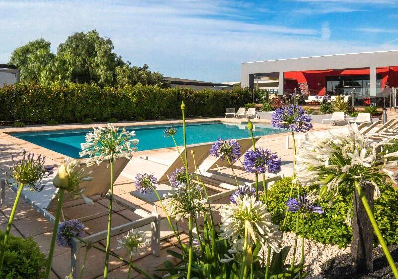 Отель Ibis Toulon La Valette