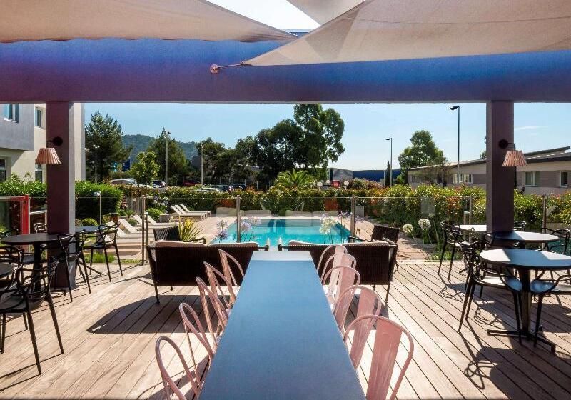 Отель Ibis Toulon La Valette