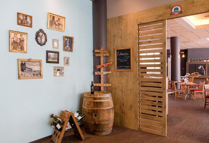 בית מלון כפרי Ibis Vichy