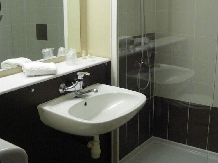 فندق Initial By Balladins Dieppe