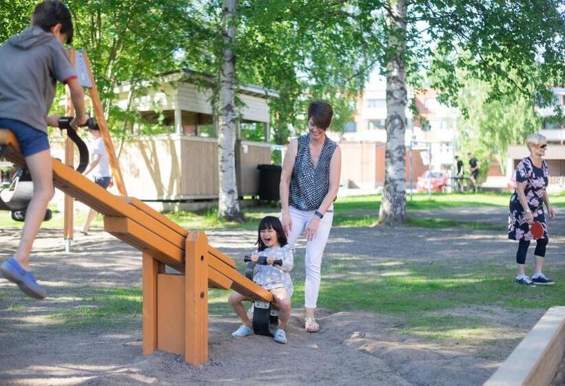 فندق Islo Hostel