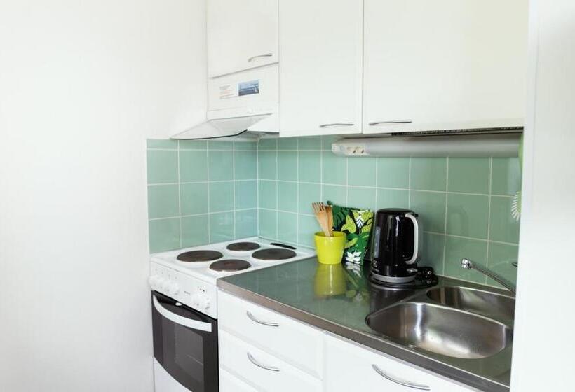 فندق Islo Hostel