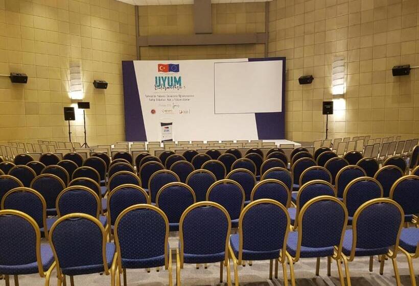 בית מלון כפרי Karaca