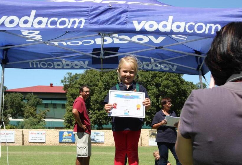 בית מלון כפרי Karoopark Guest House