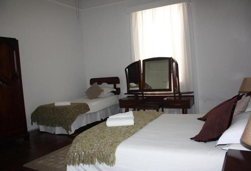 בית מלון כפרי Karoopark Guest House