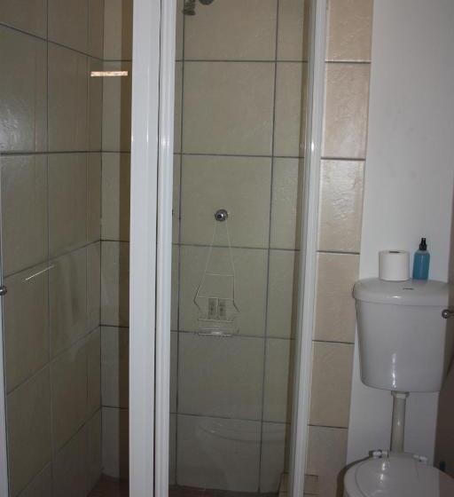 בית מלון כפרי Karoopark Guest House