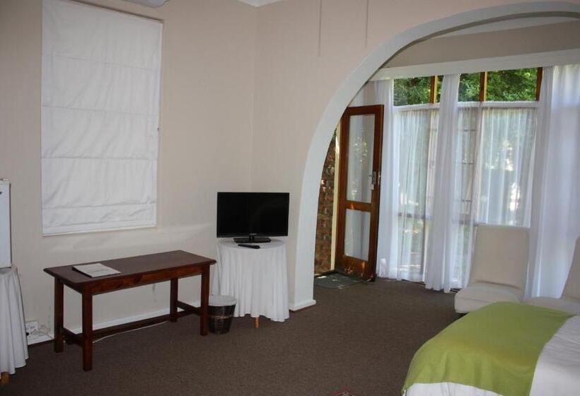 בית מלון כפרי Karoopark Guest House