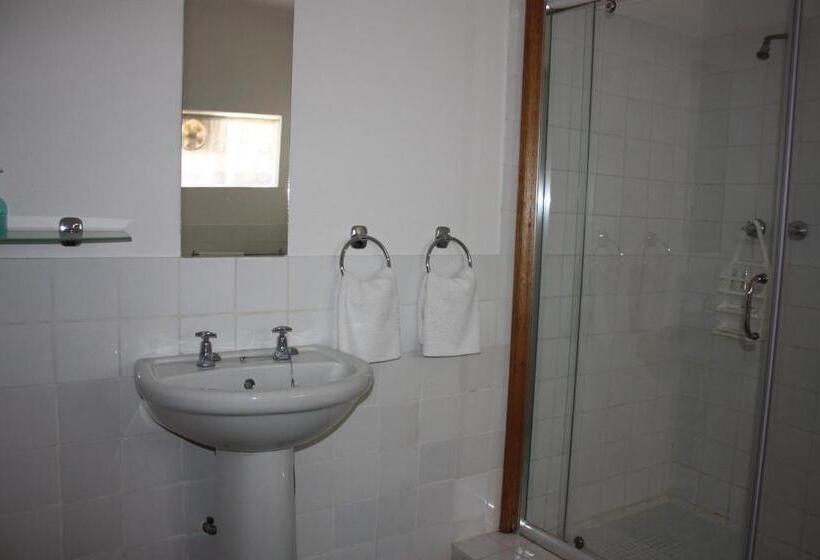 בית מלון כפרי Karoopark Guest House