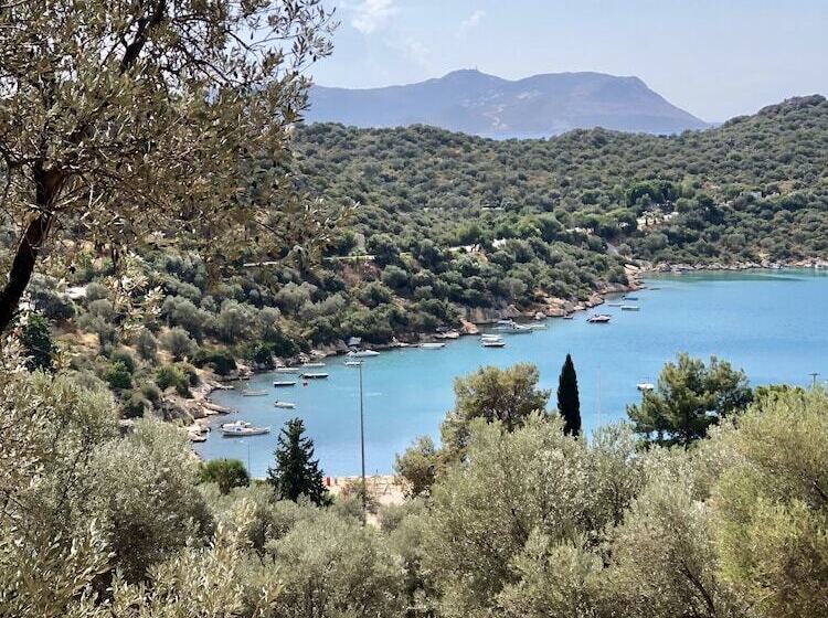 בית מלון כפרי Kekova