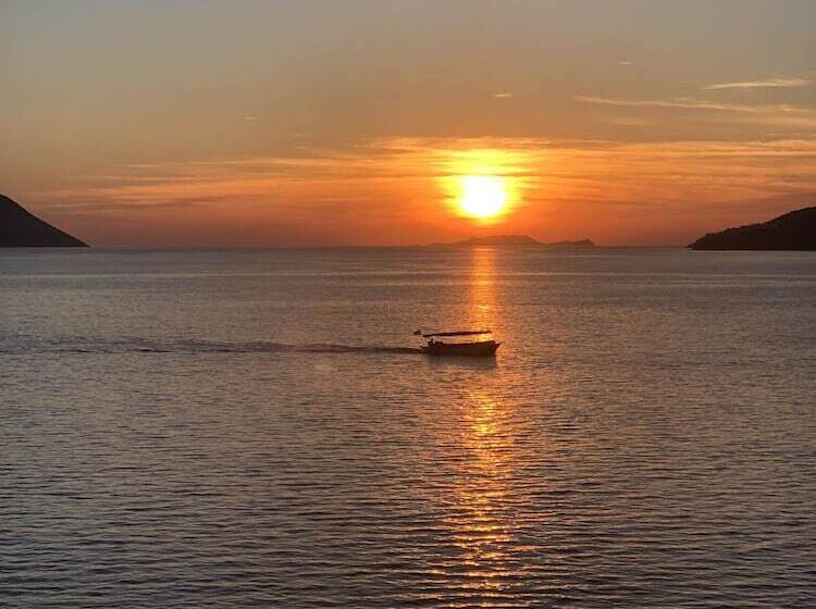 בית מלון כפרי Kekova