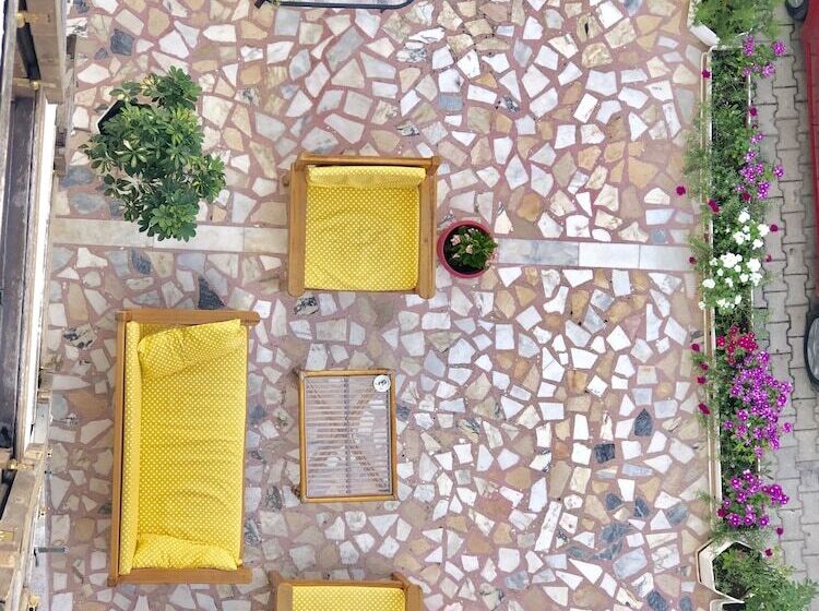 בית מלון כפרי Kekova