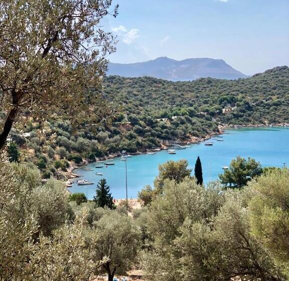 בית מלון כפרי Kekova