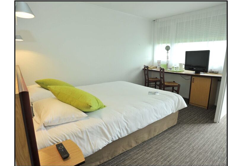 Отель Kyriad Chalons En Champagne  Saint Martin