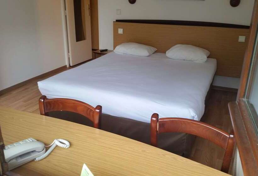 Отель Kyriad Direct Haguenau