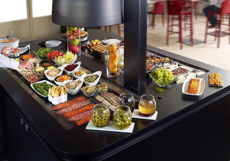 Отель Kyriad Direct Haguenau