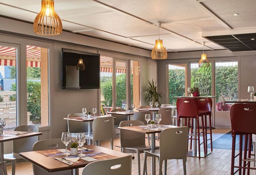 Отель Kyriad Direct Strasbourg Ouest  Zénith