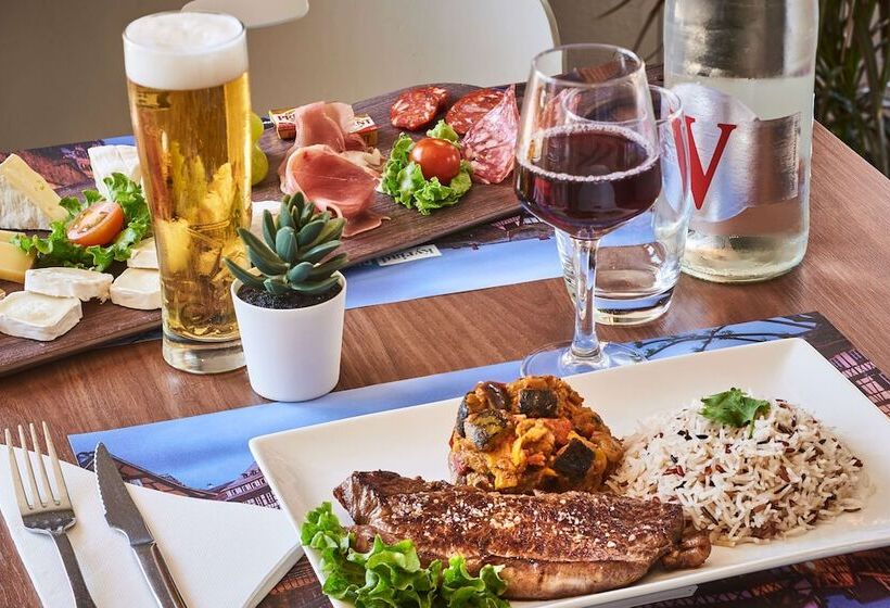 Отель Kyriad Direct Strasbourg Ouest  Zénith