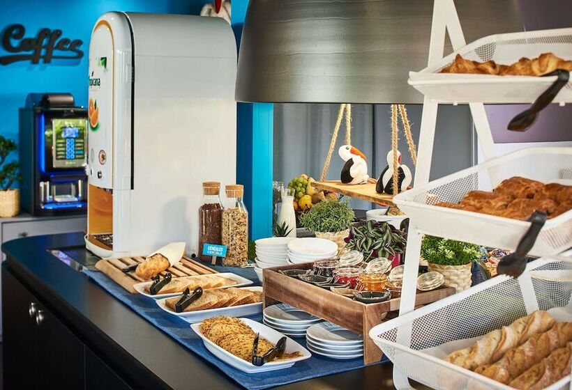 Отель Kyriad Direct Strasbourg Ouest  Zénith