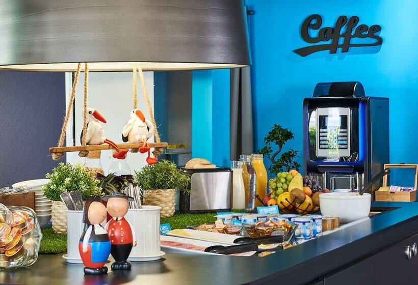 Отель Kyriad Direct Strasbourg Ouest  Zénith