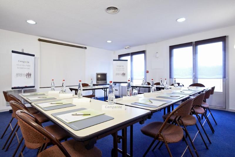 Отель Kyriad Direct Strasbourg Ouest  Zénith