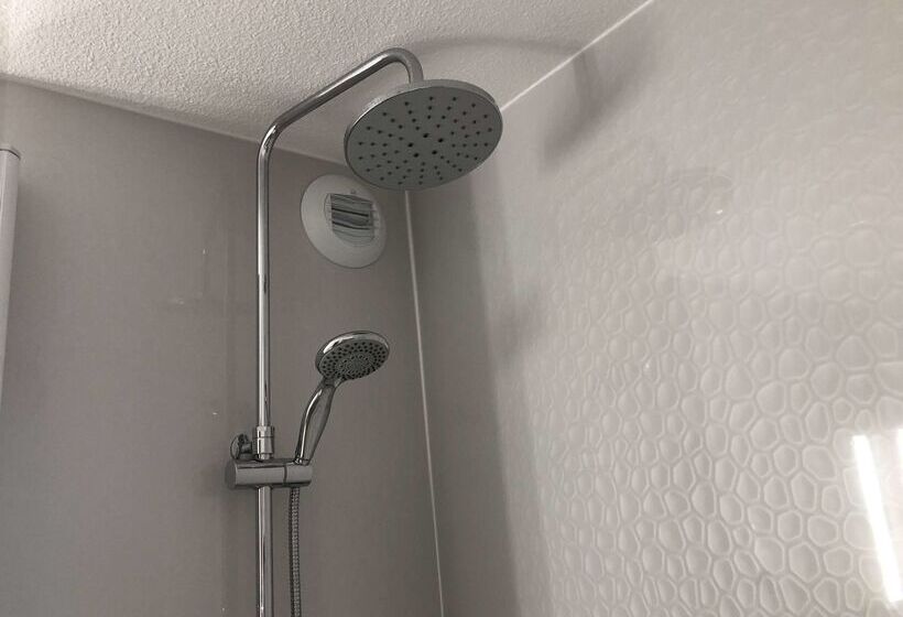 هتل Kyriad Honfleur  La Riviere Saint Sauveur