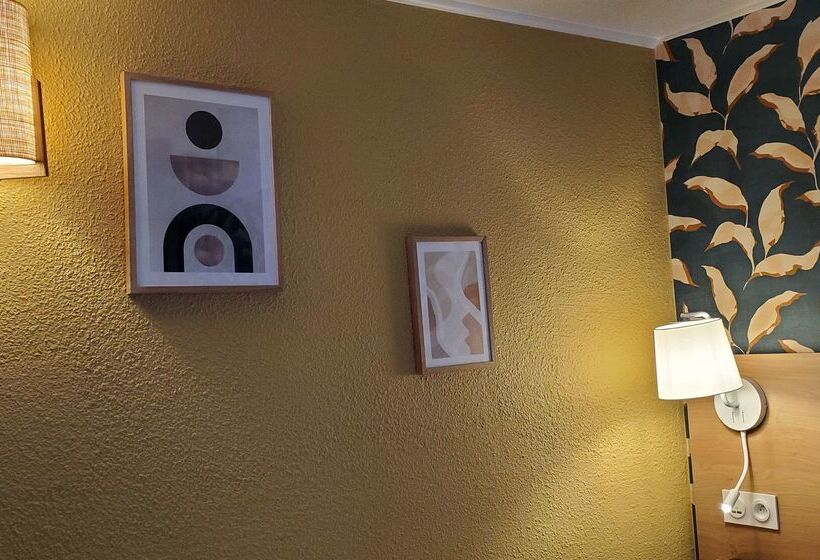 هتل Kyriad Honfleur  La Riviere Saint Sauveur