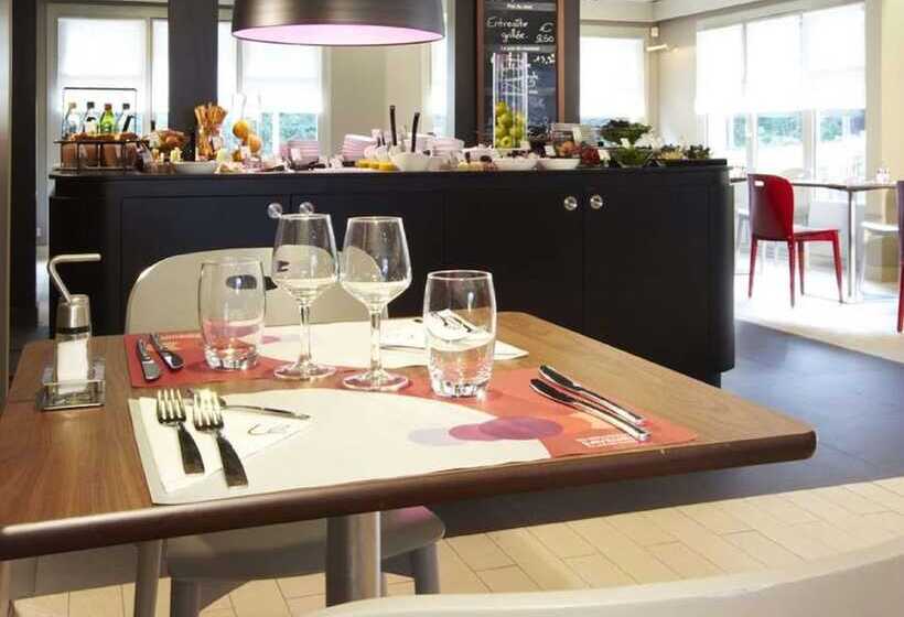 هتل Kyriad Honfleur  La Riviere Saint Sauveur