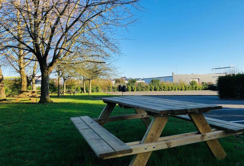 호텔 Kyriad Lisieux