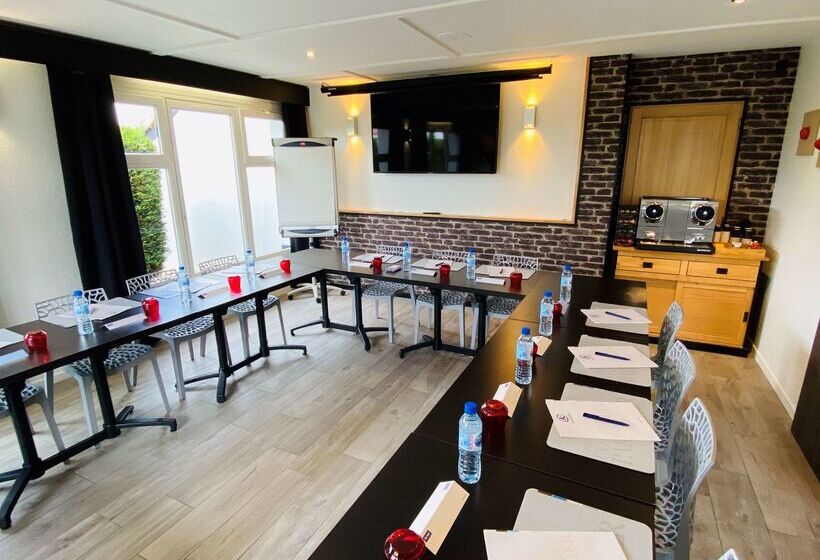 호텔 Kyriad Lisieux