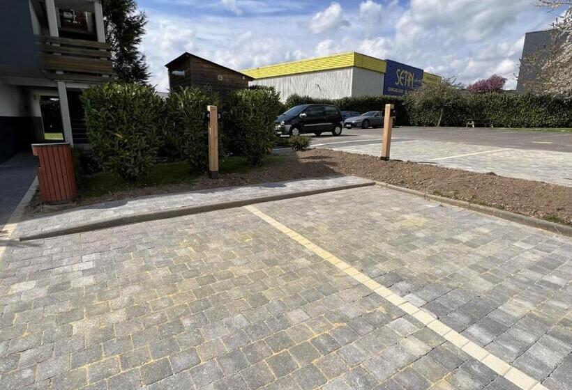 호텔 Kyriad Lisieux